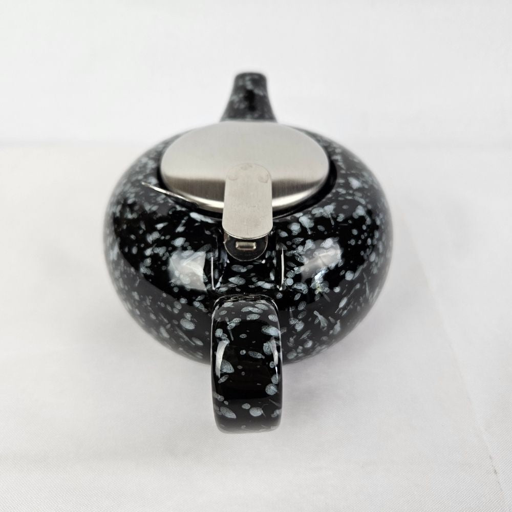 London Pottery Pebble Teapot Black